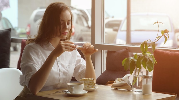 Custom tea blending for hospitality